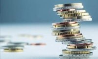 【环球财经】新加坡金管局：预计经济增长大幅放缓 通胀回落